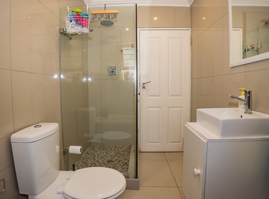 4 Bedroom Property for Sale in Table View Western Cape